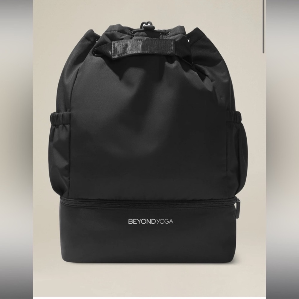 BEYOND YOGA BACKPACK